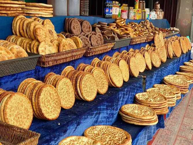 Introduction to Xinjiang's Traditional Flatbread