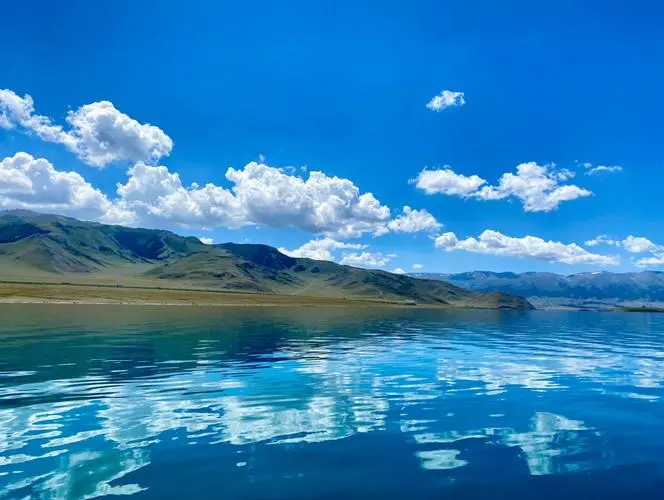 Sayram Lake Travel Guide