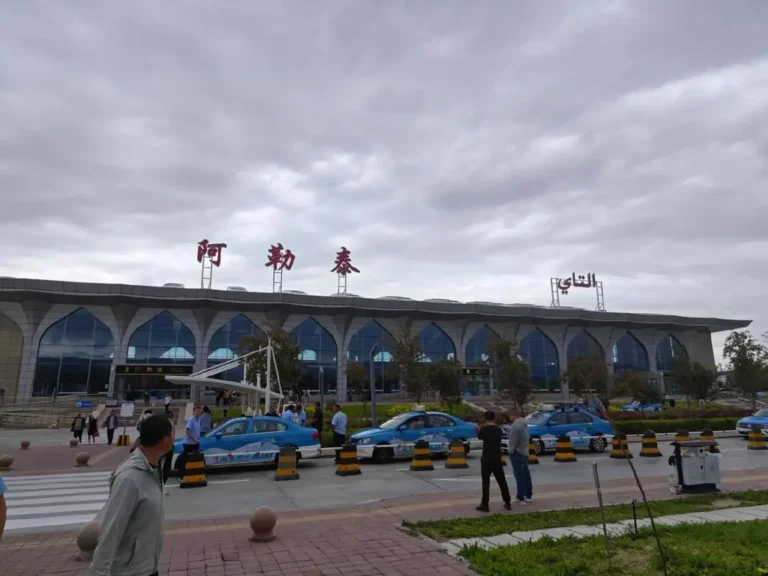 Epic 9-Day 8-Night Adventure Across Northern & Southern Xinjiang