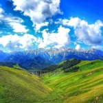 2026 Summer Travel Guide to Yili, Xinjiang (June–August)