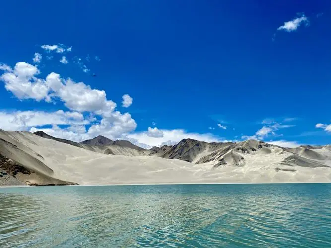 White Sand Lake