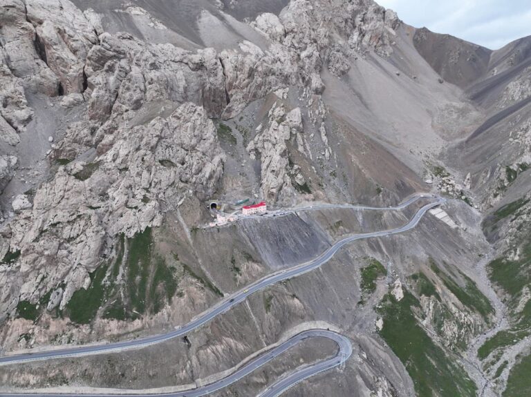 Duku Highway: The Ultimate Self-Drive Guide to Xinjiang’s Most Scenic Road